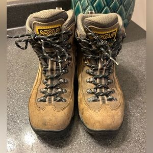 Asolo hiking boots!  Waterproof leather hiking boots. Excellent condition!